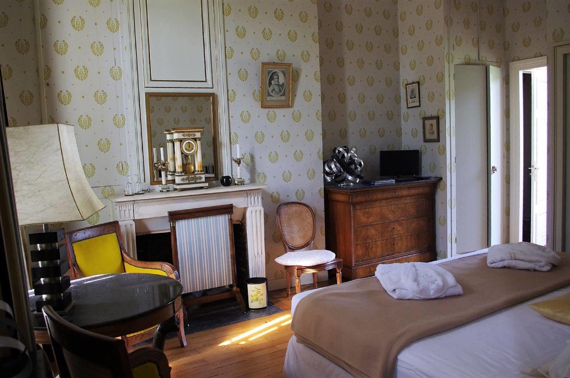 Chateau De La Giraudiere Villeny Dış mekan fotoğraf